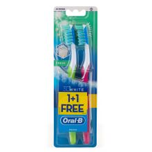 Oral-B 3D White Fresh 40 Medium Manual Toothbrush